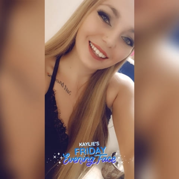 Meet your Posher, Kaylie - Picture 1 of 1